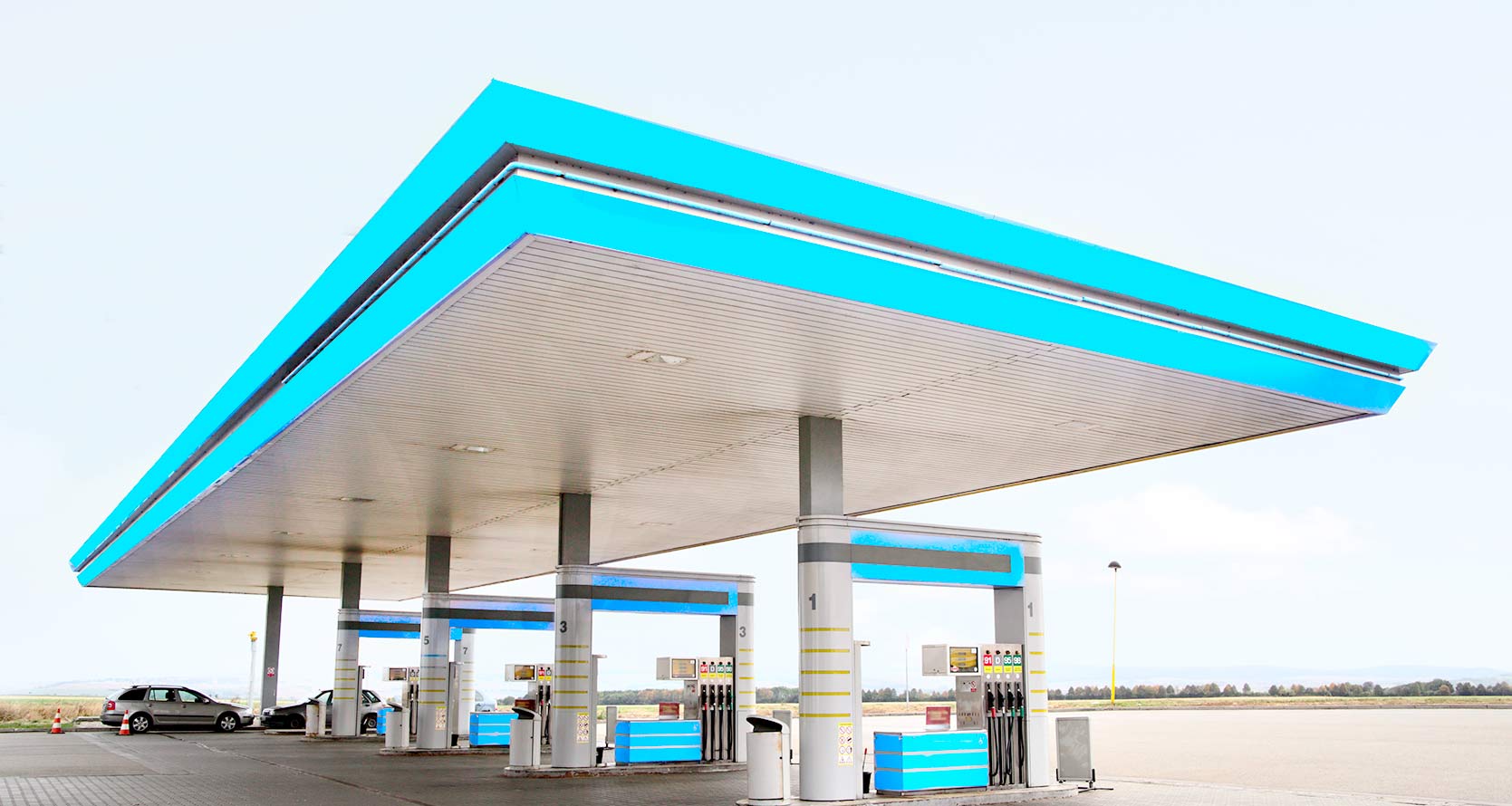 Nueva apertura en Navalmoral de la Mata (Cáceres). Combustible (gasoil y gasolina) de gran calidad a precios reducidos. Azul Oil Low-Cost